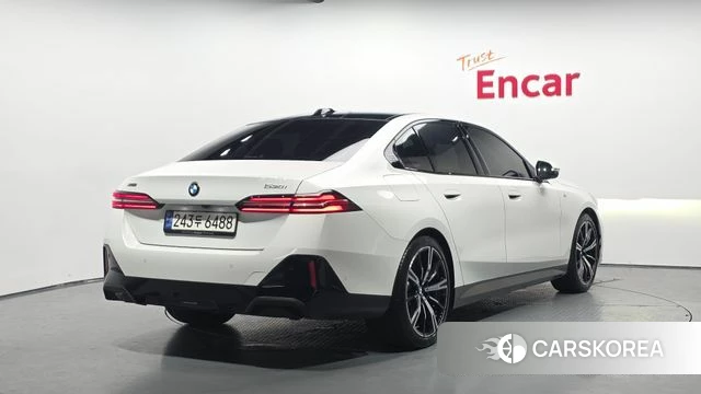 BMW 5 Series (G60) id 4360400 из Кореи 12
