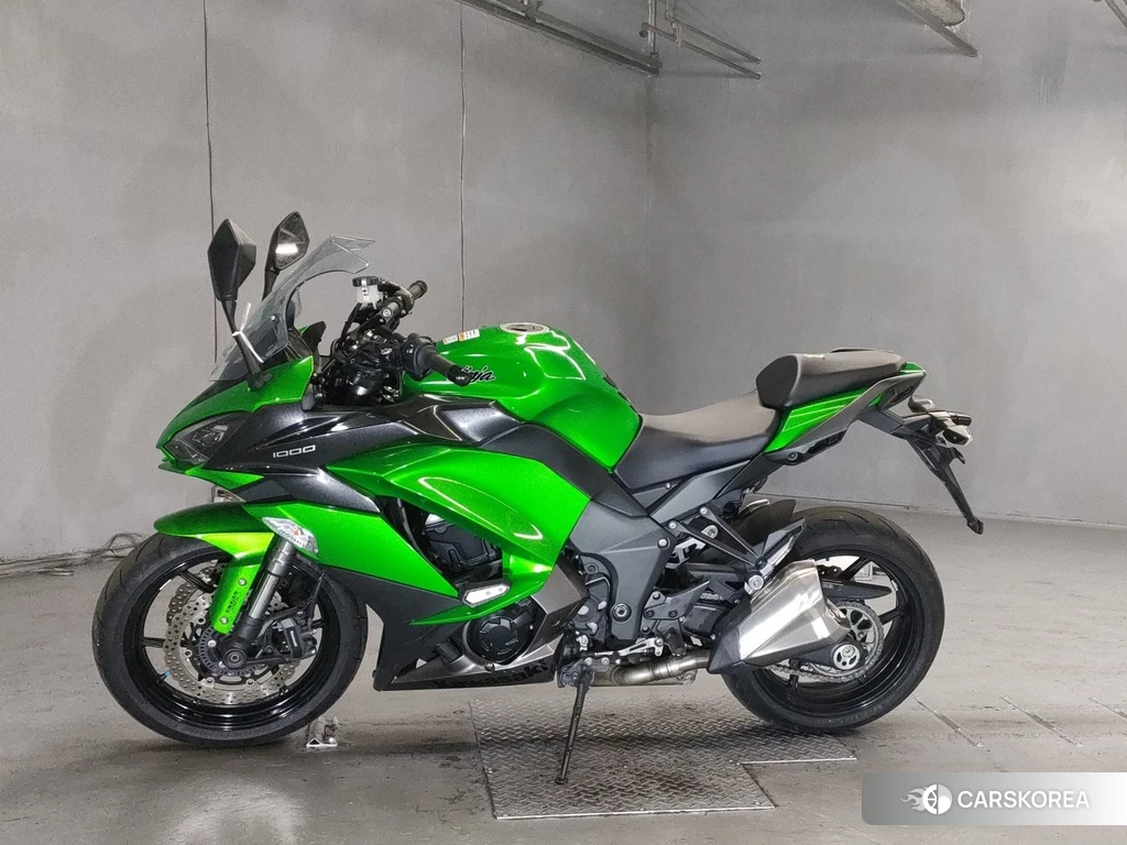 Проданный Kawasaki NINJA 1000 2017 из Японии