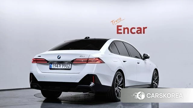 BMW 5 Series (G60) id 3896460 из Кореи 12