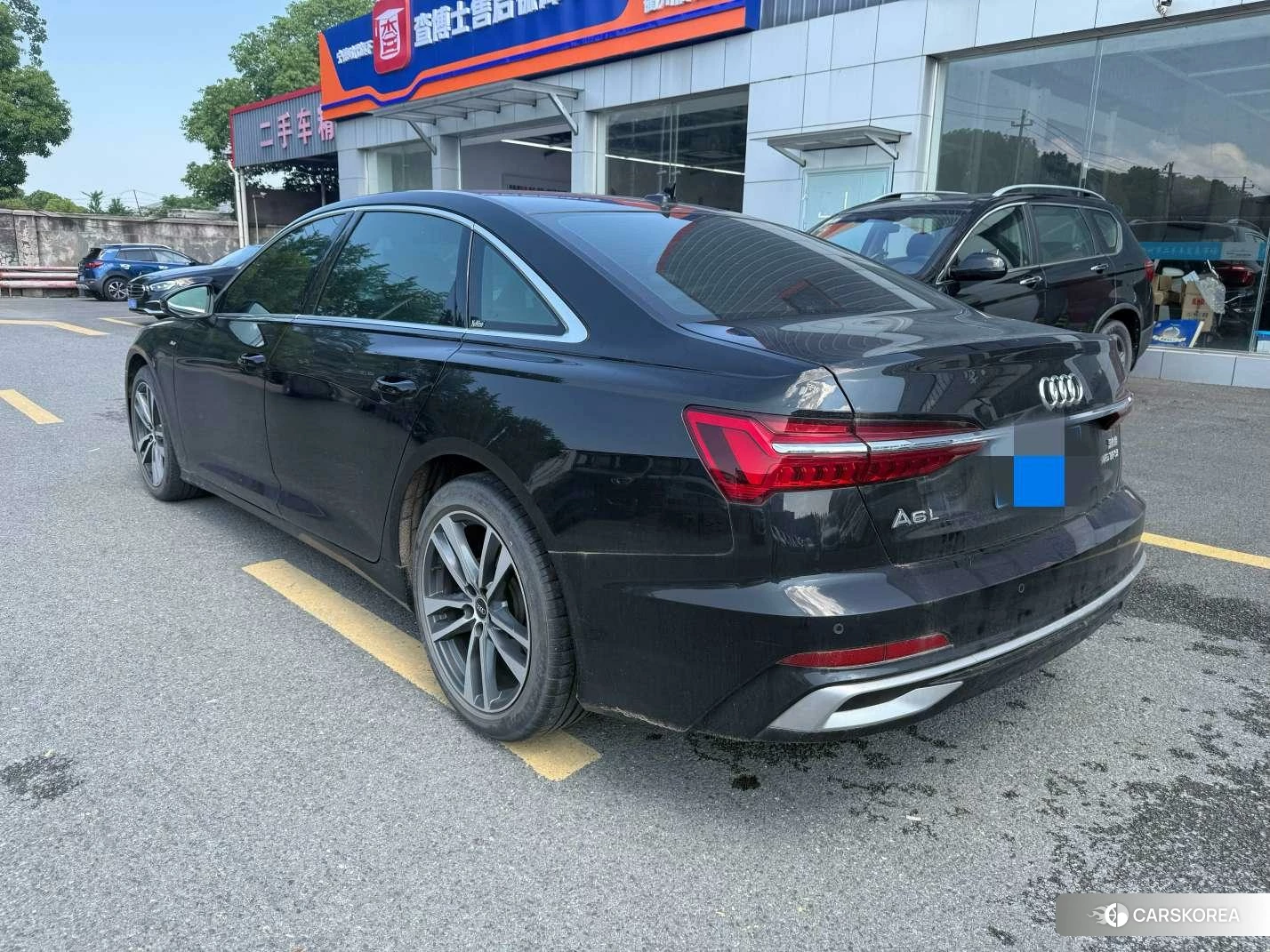 Audi A6L 2022 Черный из Китая, фото 2