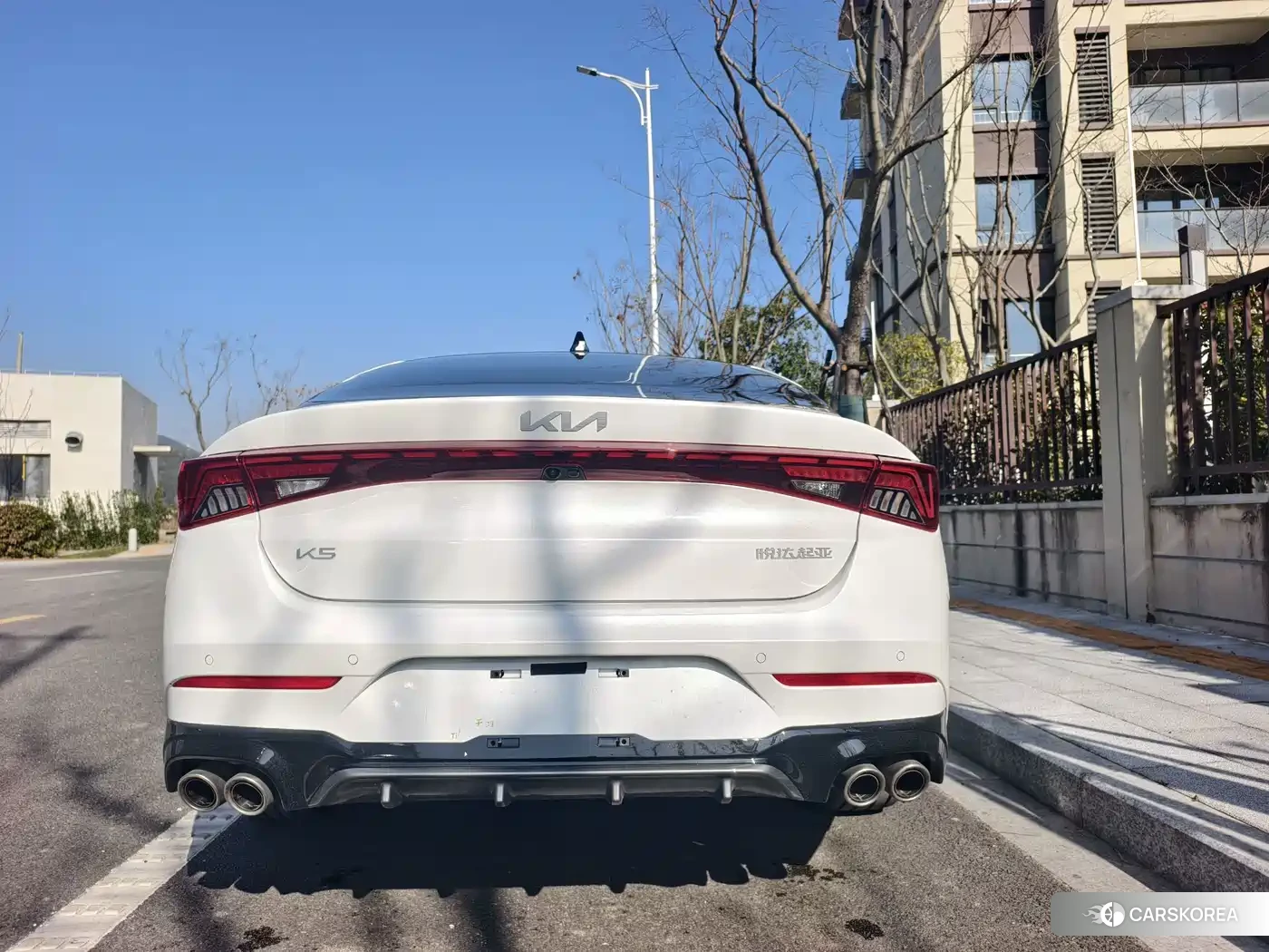 Kia K5 2026 Белый из Китая, фото 2