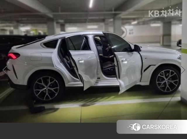 BMW X6 (G06) 2022 Белый из Кореи, фото 3