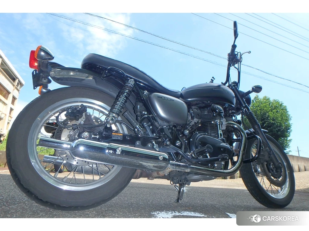 Проданный Kawasaki W800 STREET 2021 из Японии