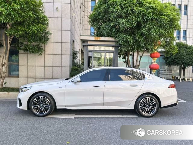 BMW 5 series id 4297291 из Китая 11