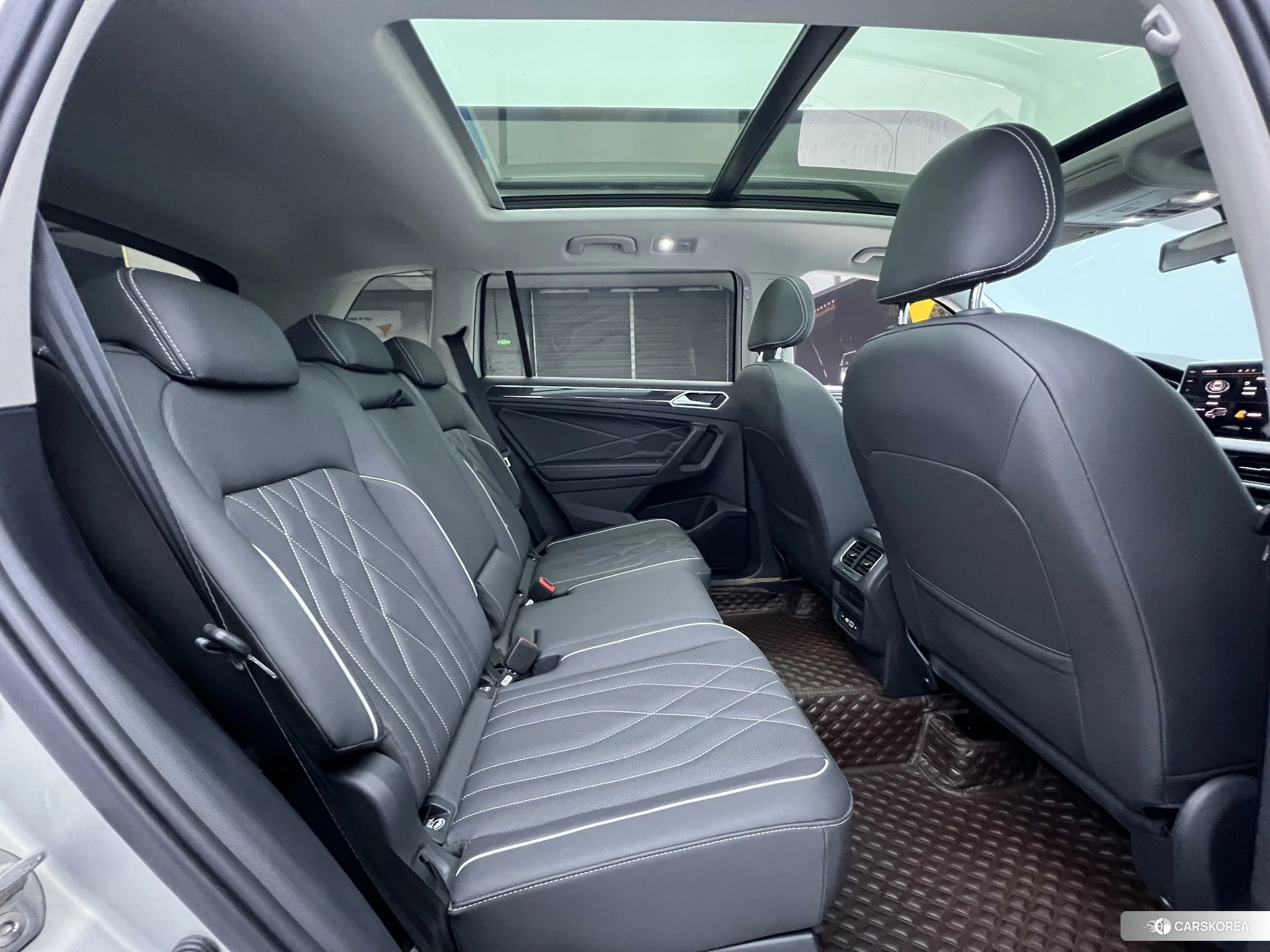 Volkswagen Tiguan L id 4406051 из Китая 12