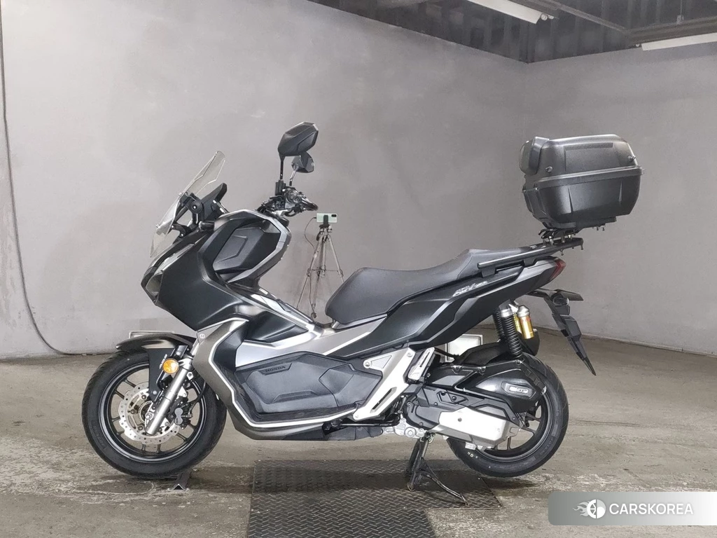 Проданный Honda ADV150 id 4176760 из Японии