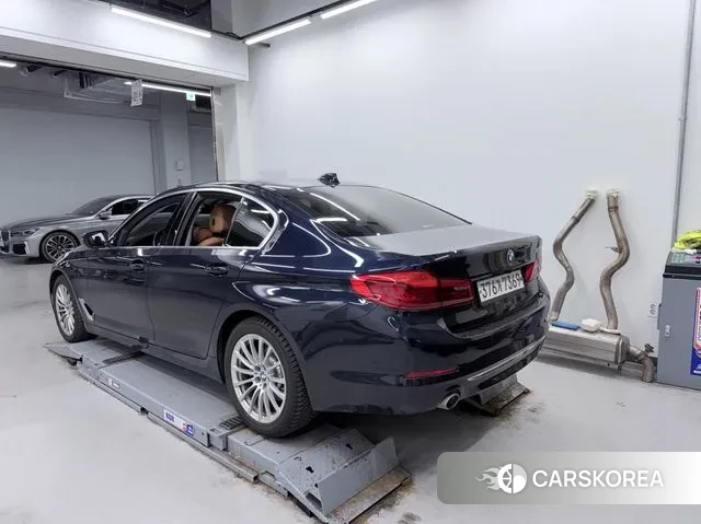 BMW 5 Series (G30) 2020 Синий из Кореи, фото 2