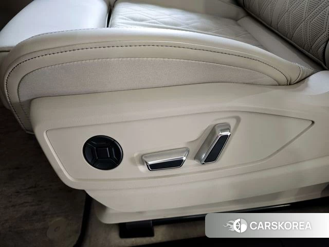 Audi Q5L id 4314759 из Китая 12