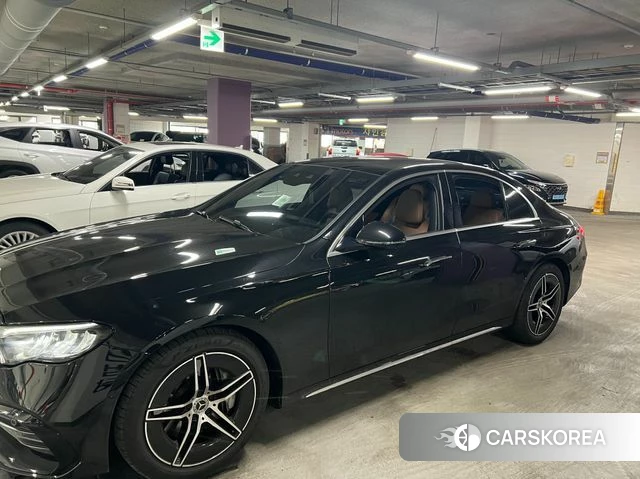 Mercedes-Benz E-Class W214 2025 Черный из Кореи, фото 2