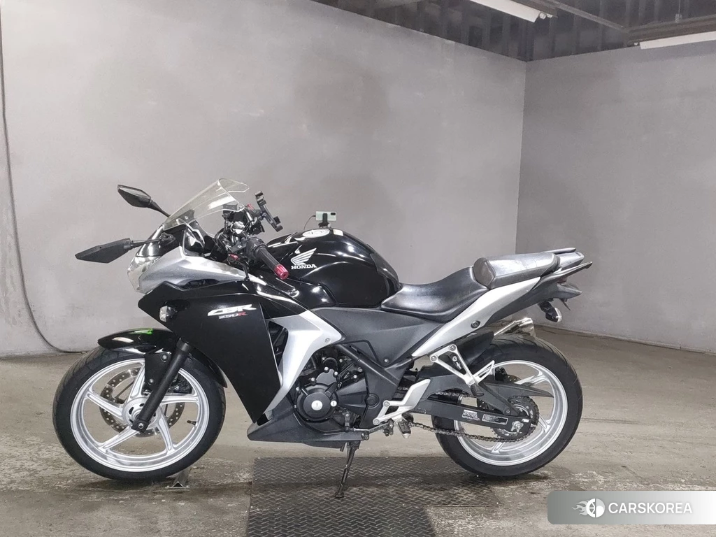 Honda CBR250R id 4175991 из Японии 2
