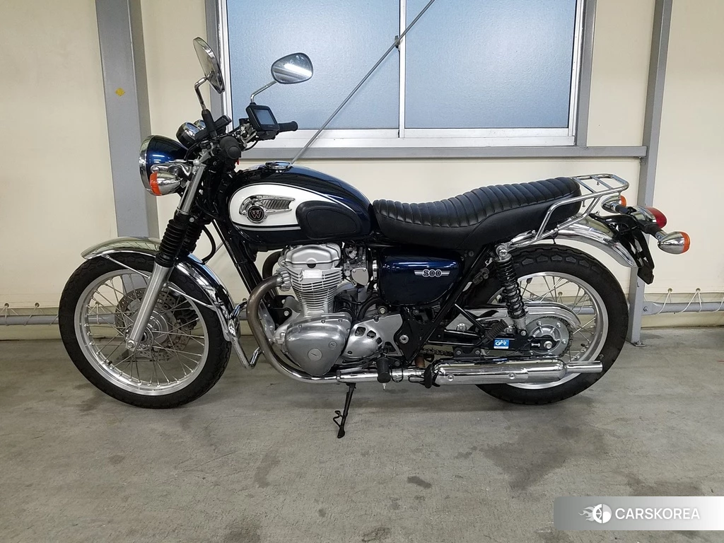 Проданный Kawasaki W800 2015 из Японии