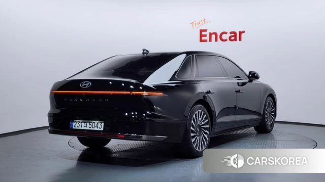 Hyundai Grandeur (GN7) id 3964316 из Кореи 12