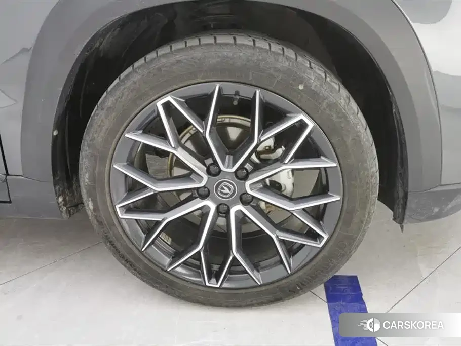 Chang'an Changan UNI-T id 4546237 из Китая 8