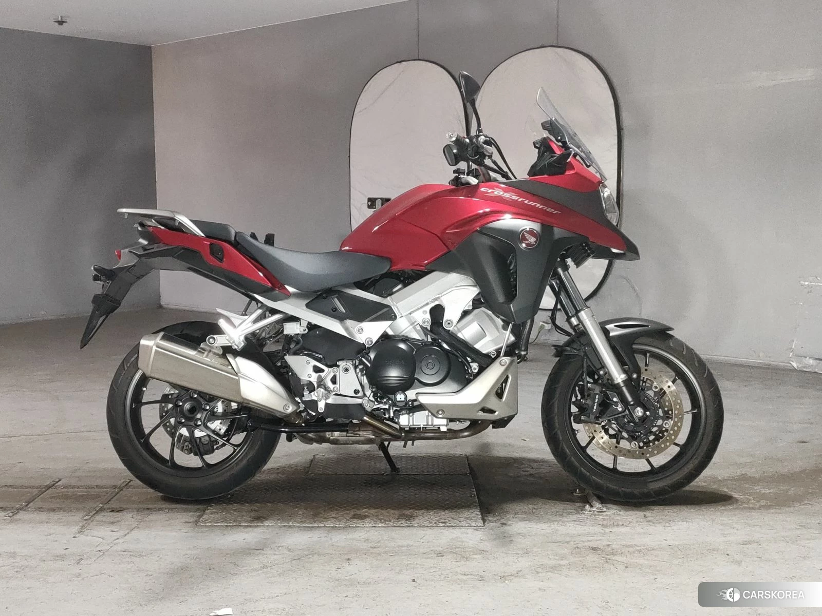 Проданный Honda VFR800X id 4229606 из Японии, фото 3