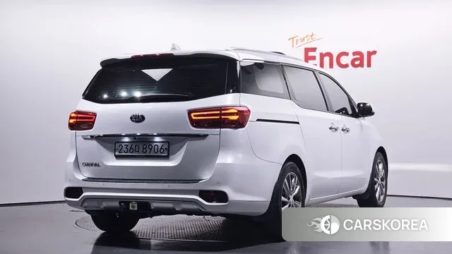 Kia The New Carnival id 3385773 из Кореи 12