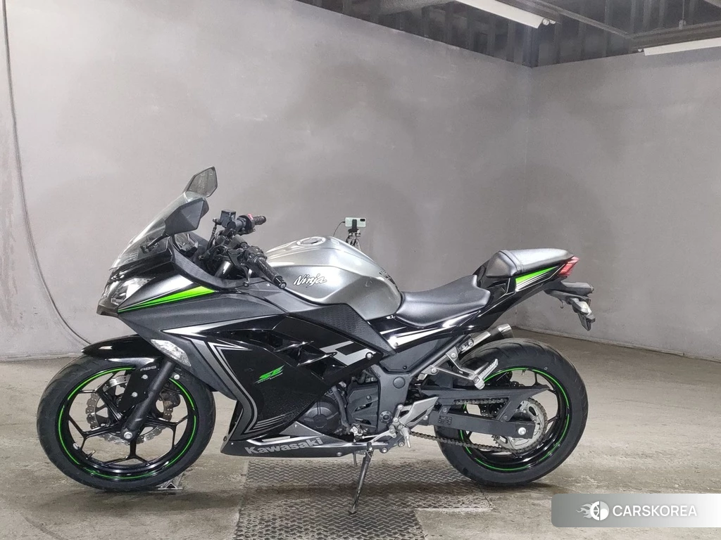 Проданный Kawasaki NINJA 250 2015 из Японии, фото 2