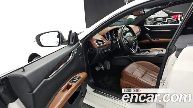 Maserati Ghibli id 2672136 из Кореи 12