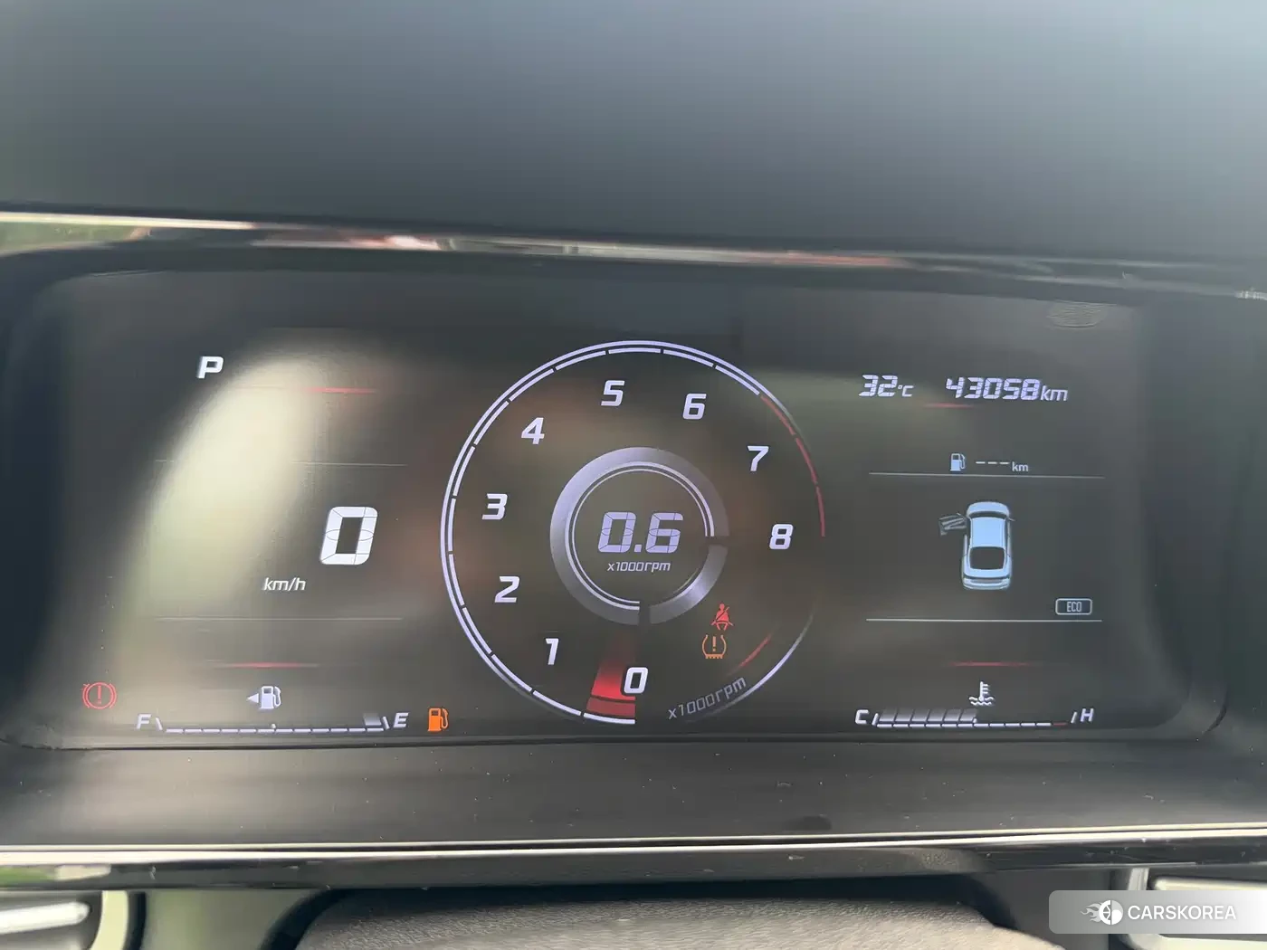 Hyundai Elantra 2023 Белый из Китая, фото 6