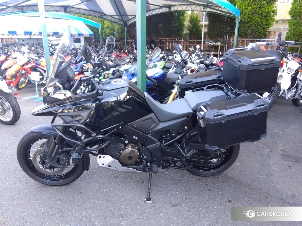 Проданный Suzuki V-STROM 1050XT 2020 из Японии