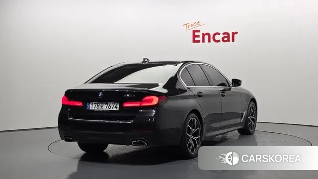 BMW 5 Series (G30) id 3680266 из Кореи 12