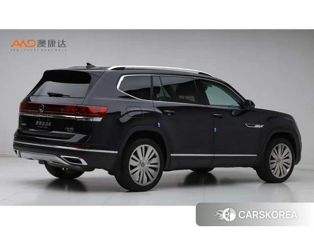 Volkswagen Tourang 2022 Черный из Китая, фото 2