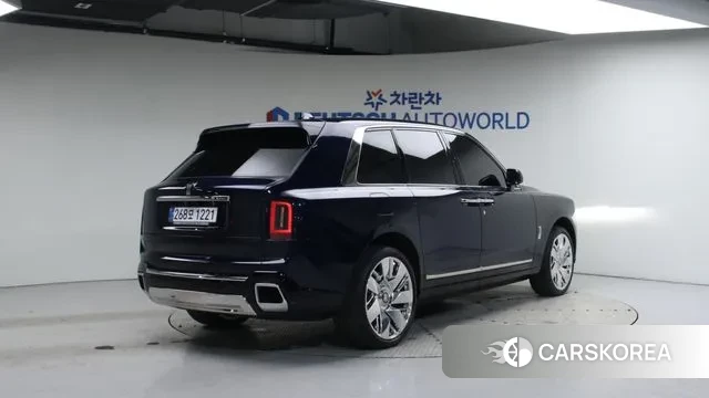Rolls-Royce Cullinan id 3605472 из Кореи 10