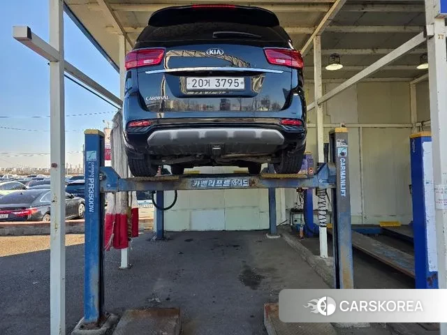 Kia The New Carnival 2018 Черный из Кореи, фото 2