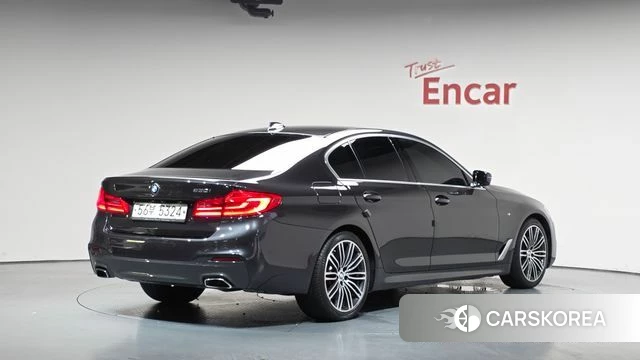 BMW 5 Series (G30) id 4557399 из Кореи 12