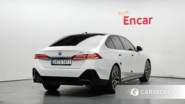 BMW 5 Series (G60) id 4279681 из Кореи 12