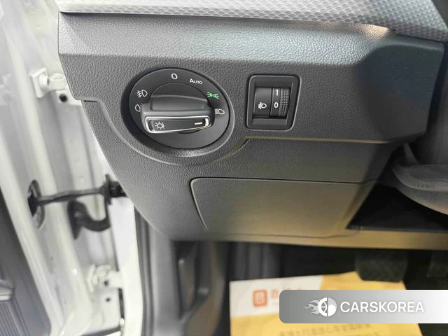 Volkswagen Exploring the shadow id 4335000 из Китая 12