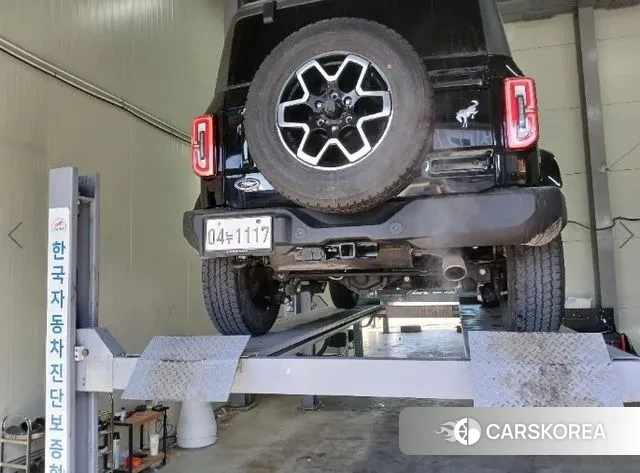 Ford Bronco 6th Generation 2022 Черный из Кореи, фото 2