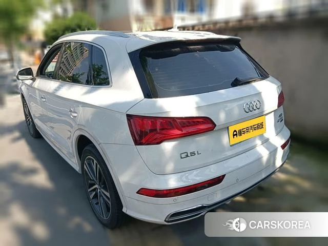 Audi Q5L 2021 Белый из Китая, фото 2