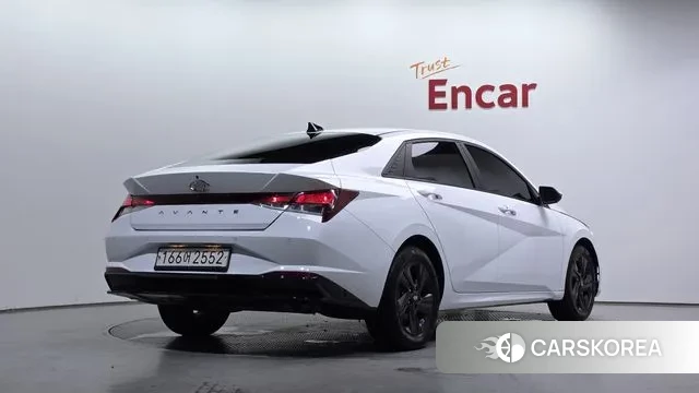 Hyundai Avante Hybrid (CN7) id 3115980 из Кореи 12