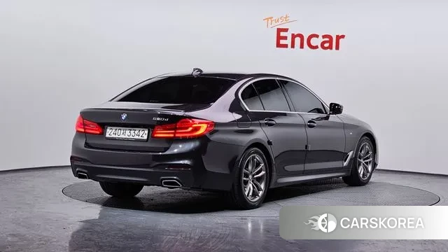 BMW 5 Series (G30) id 3789044 из Кореи 12