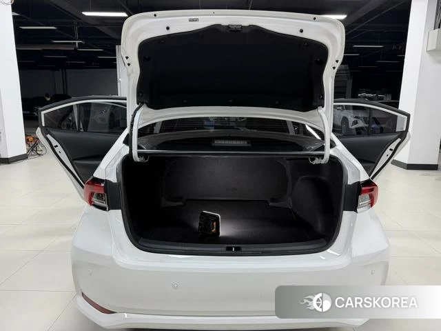 Toyota Corolla id 3983455 из Китая 12