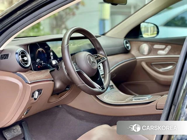 Mercedes-Benz E-class 2021 Черный из Китая, фото 4
