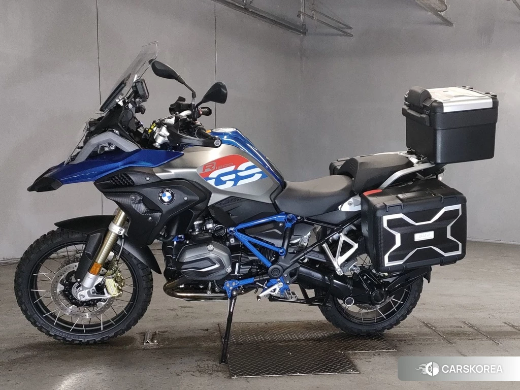 Проданный BMW R1200GS 2018 из Японии
