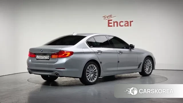 BMW 5 Series (G30) id 3459738 из Кореи 12