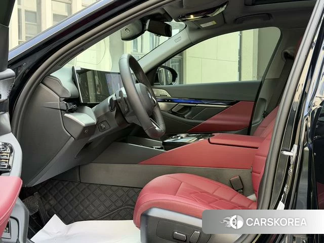 BMW 5 series 2025 Черный из Китая, фото 6