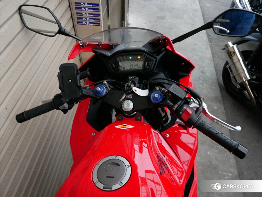 Проданный Honda CBR400R ABS 2016 из Японии, фото 2