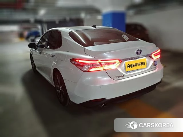 Toyota Camry 2021 Белый из Китая, фото 2