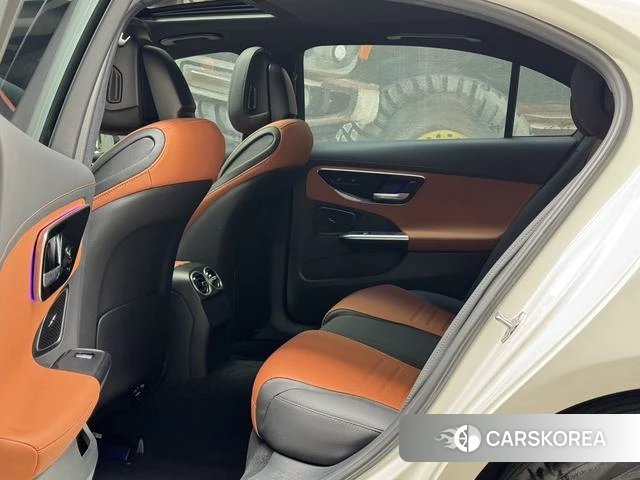 Mercedes-Benz Class C 2023 Белый из Китая, фото 6