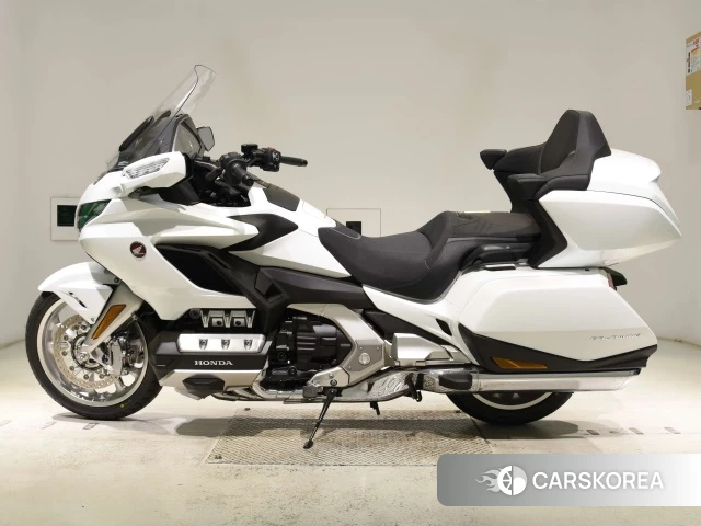 Проданный Honda GL1800 TOUR DCT 2026 из Японии, фото 2