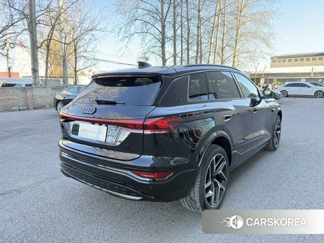 Audi Q6L e-tron 2026 Черный из Китая, фото 6