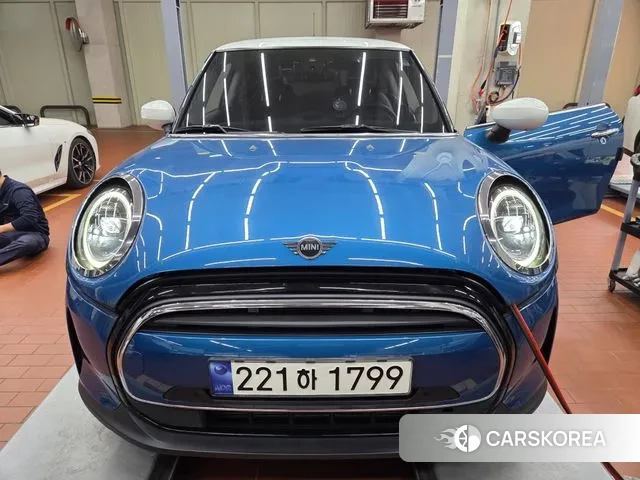Mini Cooper 2023 Синий из Кореи, фото 2