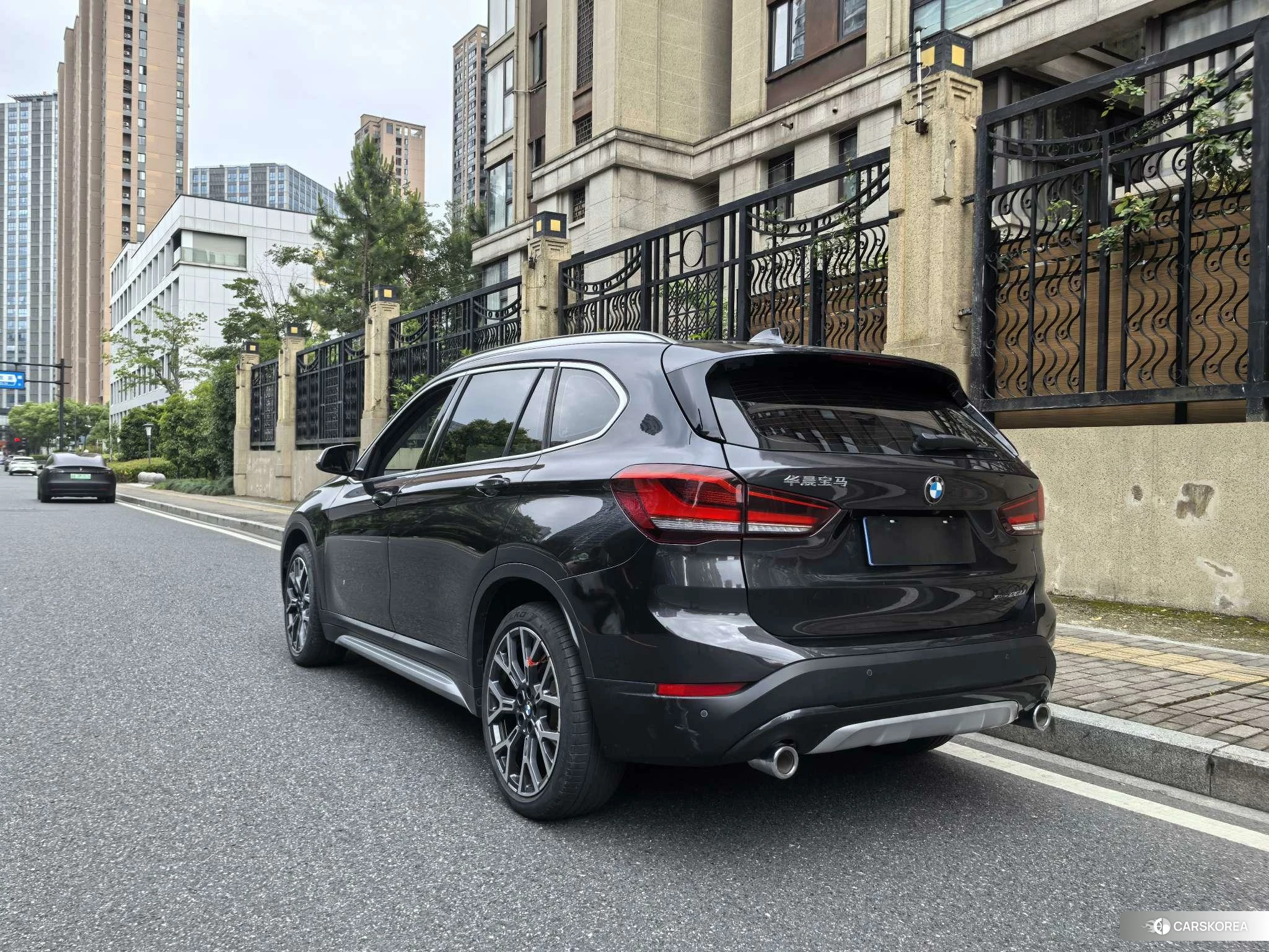 BMW X1 2021 Темно-серый из Китая, фото 6