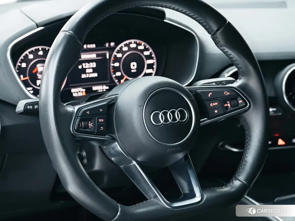Audi TT id 4655032 из Китая 12
