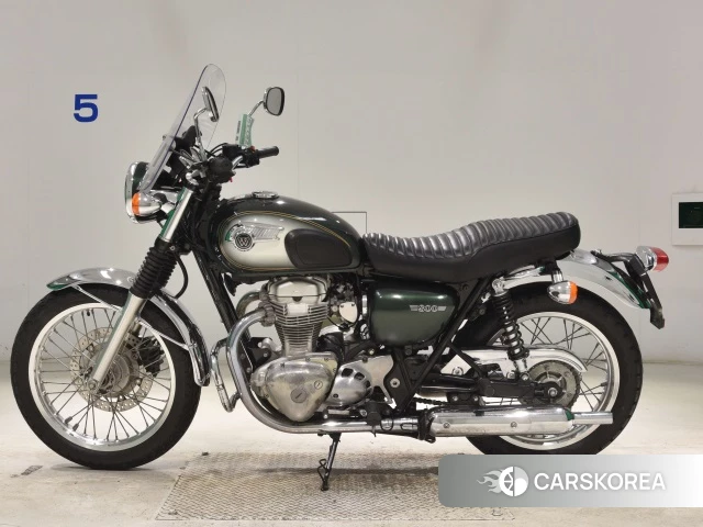 Проданный Kawasaki W800 2011 из Японии