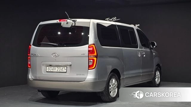 Hyundai The New Grand Starex id 3899686 из Кореи 12