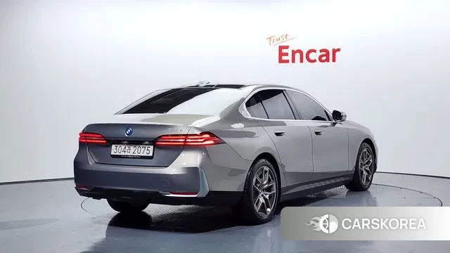 BMW 5 Series (G60) id 3653820 из Кореи 12